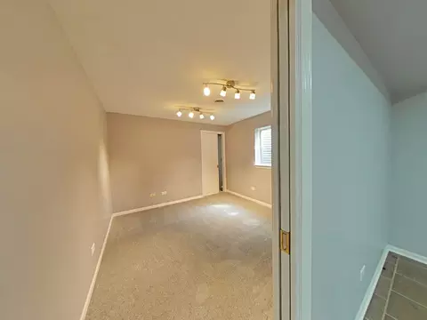 Bedroom - 2004 Chestnut Grove Dr, Plainfield, IL 60586 photo 10 of 10