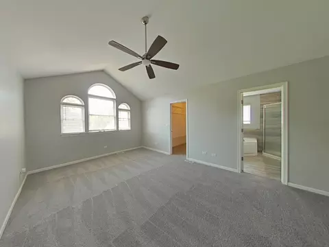 Bedroom - 2004 Chestnut Grove Dr, Plainfield, IL 60586 photo 2 of 10
