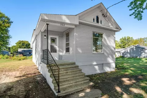 402 N 2nd St, Earlville, IL 60518