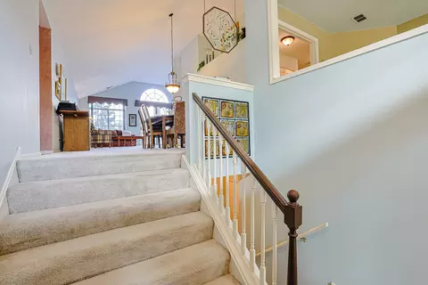 Entry Way - 342 Ashford Cir #2, Bartlett, IL 60103 photo 1 of 2
