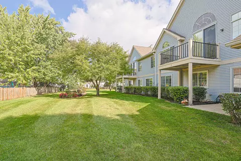 Exterior - 342 Ashford Cir #2, Bartlett, IL 60103 photo 5 of 5