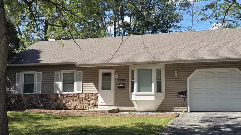 22116 Brookwood Dr, Sauk Village, IL 60411