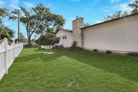 Exterior - 6066 Forestview Dr, Oak Forest, IL 60452 photo 3 of 3