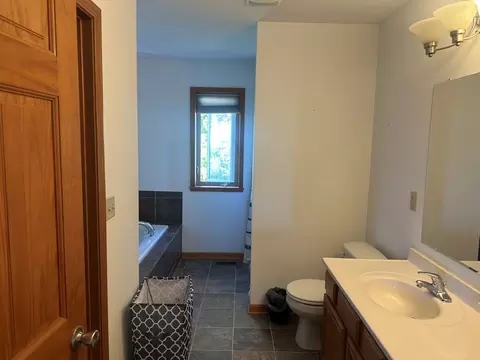 Bath - 519 S Regulators St, Rochelle, IL 61068 photo 1 of 4