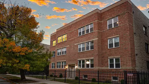 4507 S Lake Park Ave #3S, Chicago, IL 60653