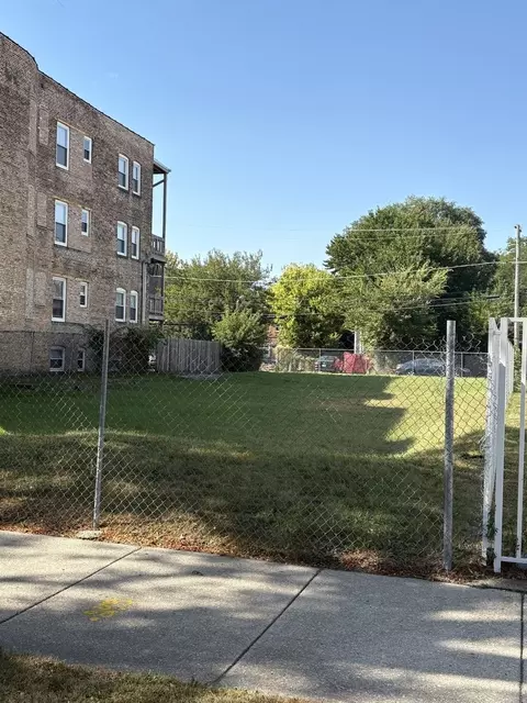 4524 S Michigan Ave, Chicago, IL 60653