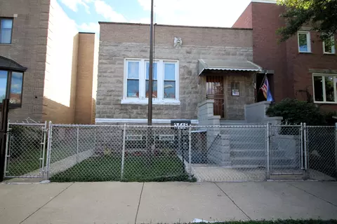 2445 W Erie St, Chicago, IL 60612