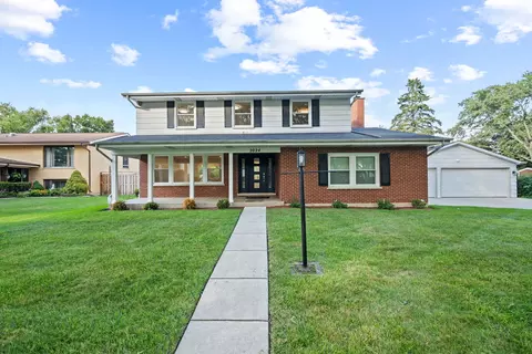 2024 E Wintergreen Ave, Mount Prospect, IL 60056