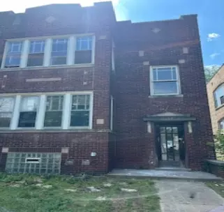 7150 S Eberhart Ave, Chicago, IL 60619