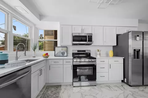 Kitchen - 7225 S Sangamon St, Chicago, IL 60621 photo 3 of 3
