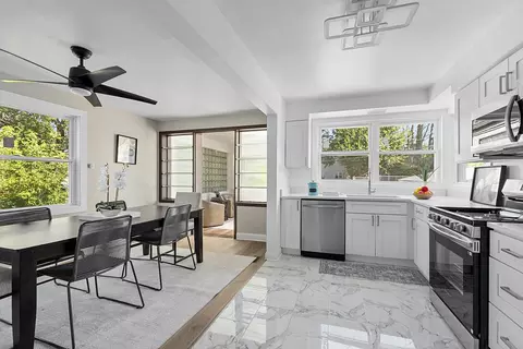Kitchen - 7225 S Sangamon St, Chicago, IL 60621 photo 2 of 3