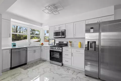Kitchen - 7225 S Sangamon St, Chicago, IL 60621 photo 1 of 3
