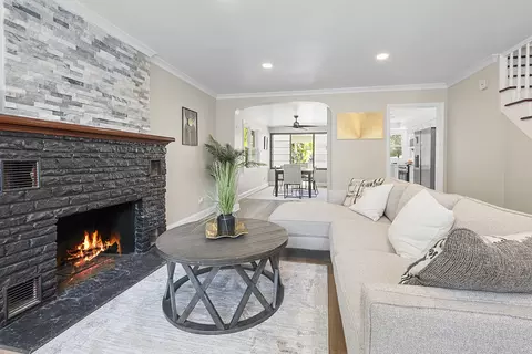 Living - 7225 S Sangamon St, Chicago, IL 60621 photo 2 of 4