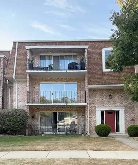 8720 Mobile Ave #C, Oak Lawn, IL 60453