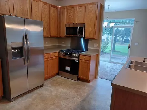 24333 Leski Ln, Plainfield, IL 60585 photo 3