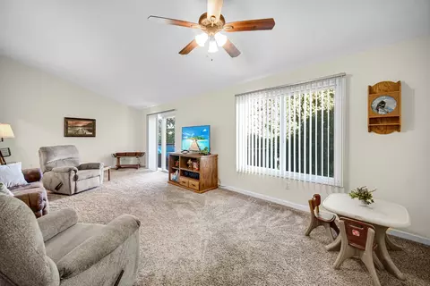 5202 Winslow Cir #C, Mchenry, IL 60050 photo 8
