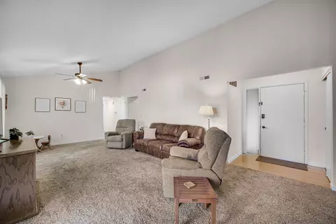 5202 Winslow Cir #C, Mchenry, IL 60050 photo 6