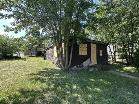 10501 Schubert Ave, Melrose Park, IL 60164