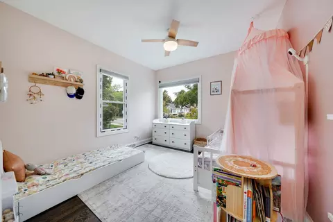 Bedroom - 1107 E Prairie Ave, Des Plaines, IL 60016 photo 2 of 3