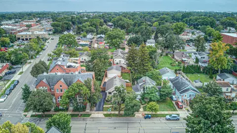 View/Area - 1107 E Prairie Ave, Des Plaines, IL 60016 photo 1 of 2