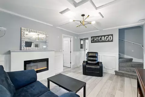 Living - 15514 Ridgeway Ave, Markham, IL 60428 photo 1 of 1
