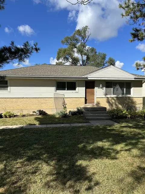 294 Oak Ave, Wood Dale, IL 60191
