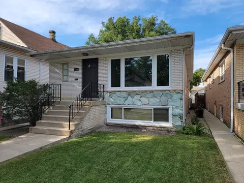 6308 W Cornelia Ave, Chicago, IL 60634