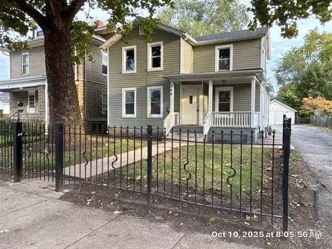 548 E New York St, Aurora, IL 60505