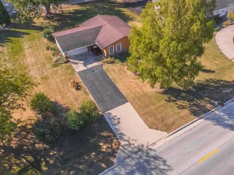 504 W Jackson St, Cullom, IL 60929 photo 3