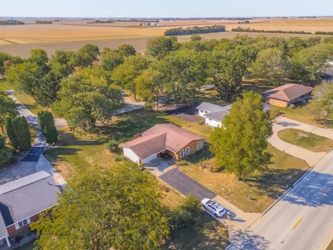 504 W Jackson St, Cullom, IL 60929 photo 21