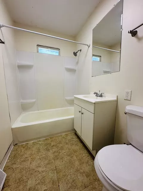 Bath - 3502 Morgan St, Steger, IL 60475 photo 1 of 1