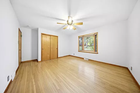 814 Woodlawn Dr, Dekalb, IL 60115 photo 34