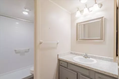 Bath - 111 Rust Rd #211, Bloomington, IL 61701 photo 1 of 1