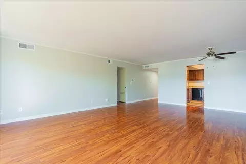Living - 111 Rust Rd #211, Bloomington, IL 61701 photo 1 of 3