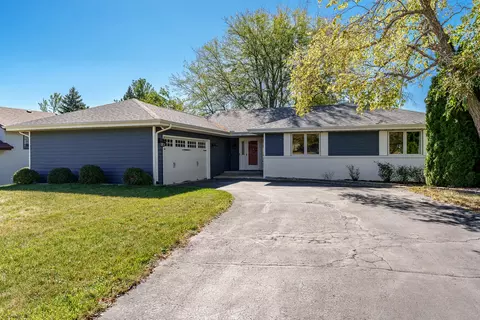 5421 Friendswood Ct, Rockford, IL 61114