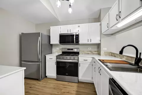Kitchen - 3130 Cambria Ct, Aurora, IL 60503 photo 2 of 2