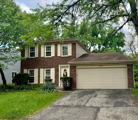 716 Shining Water Dr, Carol Stream, IL 60188