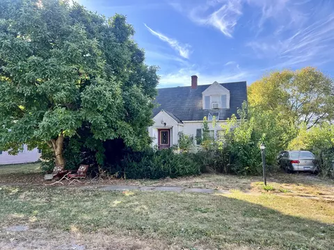 Exterior - 202 Clark St, Sidell, IL 61876 photo 2 of 4