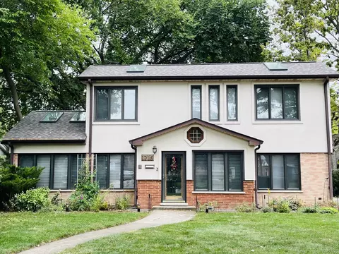 1715 S Greenwood Ave, Park Ridge, IL 60068