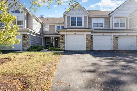 137 President Ct, Carol Stream, IL 60188