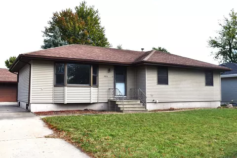 3925 Pandola Ave, Joliet, IL 60431
