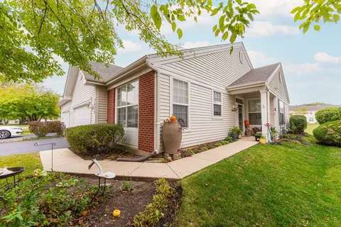 1435 Cambria Dr, Dekalb, IL 60115