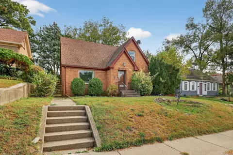 218 S Rockford Ave, Rockford, IL 61104
