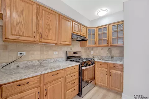 14914 Avers Ave, Midlothian, IL 60445 photo 4
