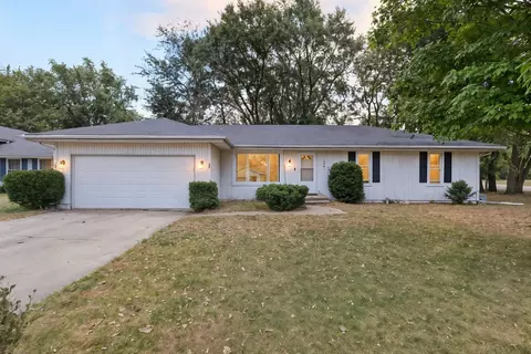7701 Edwin Ln, Loves Park, IL 61111