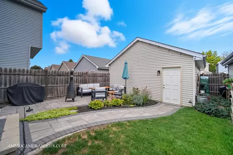 Exterior - 2136 Grayhawk Dr, Aurora, IL 60503 photo 5 of 8
