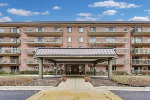 6443 Clarendon Hills Rd #100D, Willowbrook, IL 60527