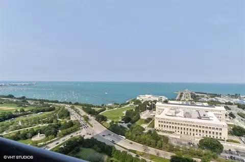 View/Area - 233 E 13th St #601, Chicago, IL 60605 photo 5 of 6