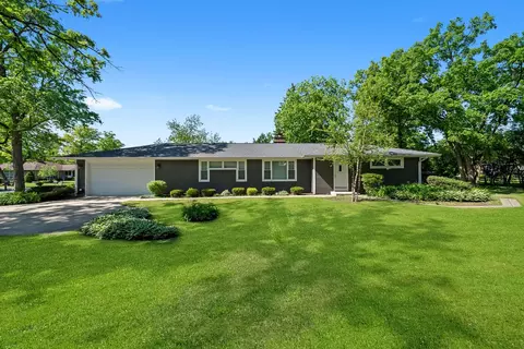 311 N Shady Ln, Elmhurst, IL 60126