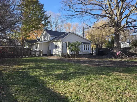 Exterior - Undisclosed, Bloomington, IL 61701 photo 3 of 6